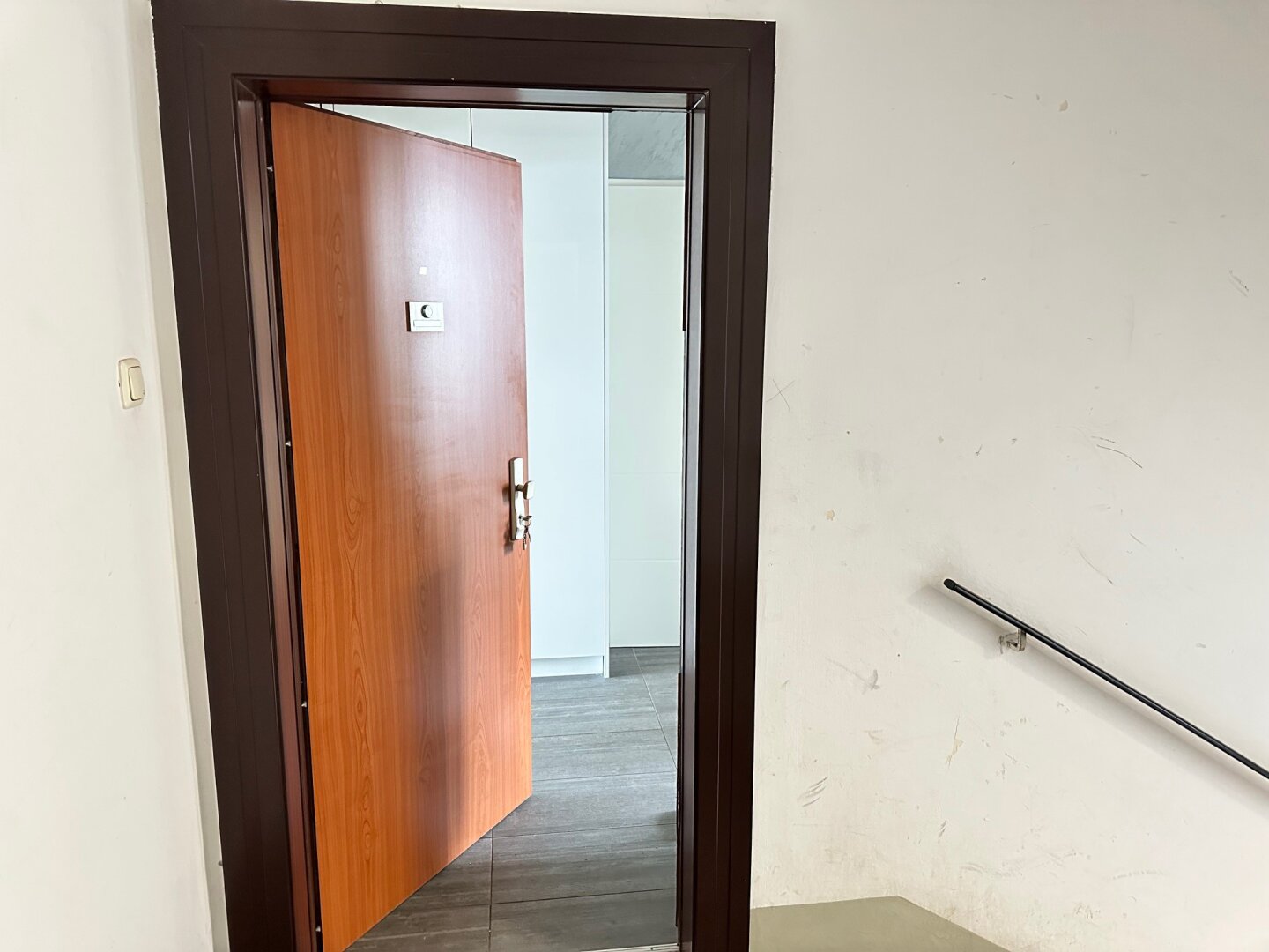 Helle Neubau-Eigentumswohnung mit durchdachtem Familiengrundriss – Attraktive Gelegenheit für Investoren