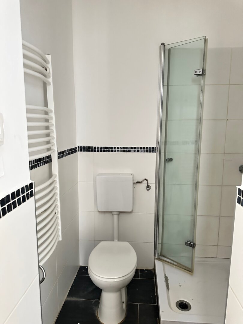 Helle 2 Zimmer Wohnung mit perfekter Anbindung - GRÜNBLICK