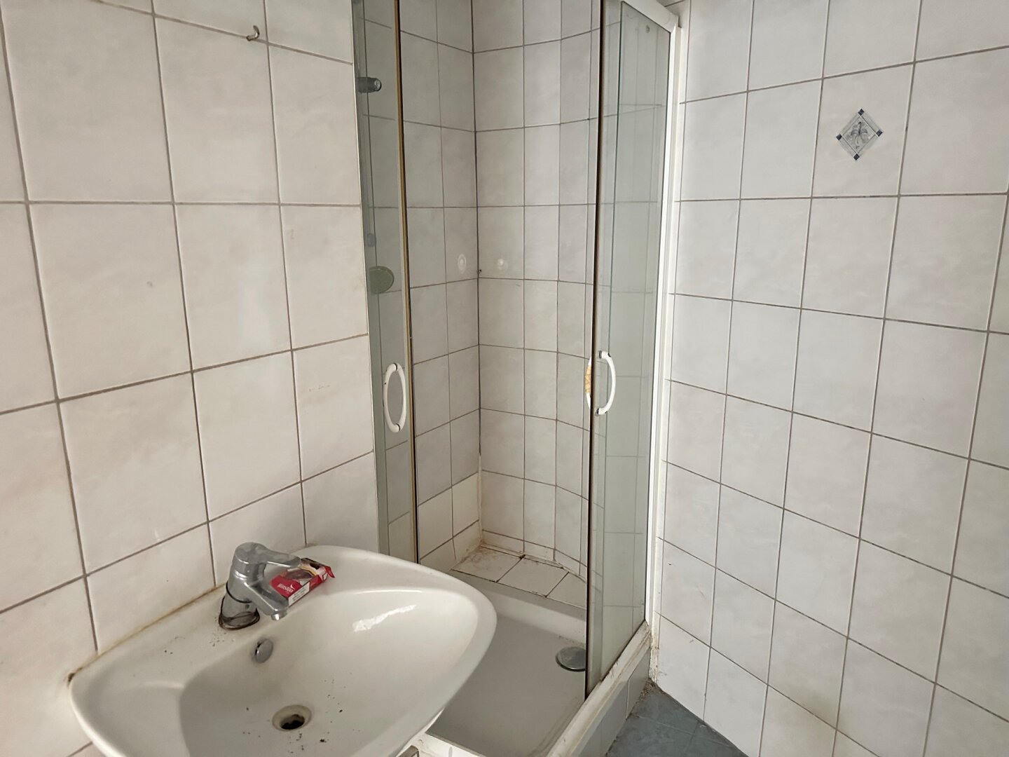 Helle Wohnung für kreative Handwerker - LUGNER CITY Nähe