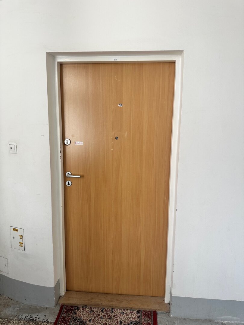 Helle Wohnung für kreative Handwerker - LUGNER CITY Nähe