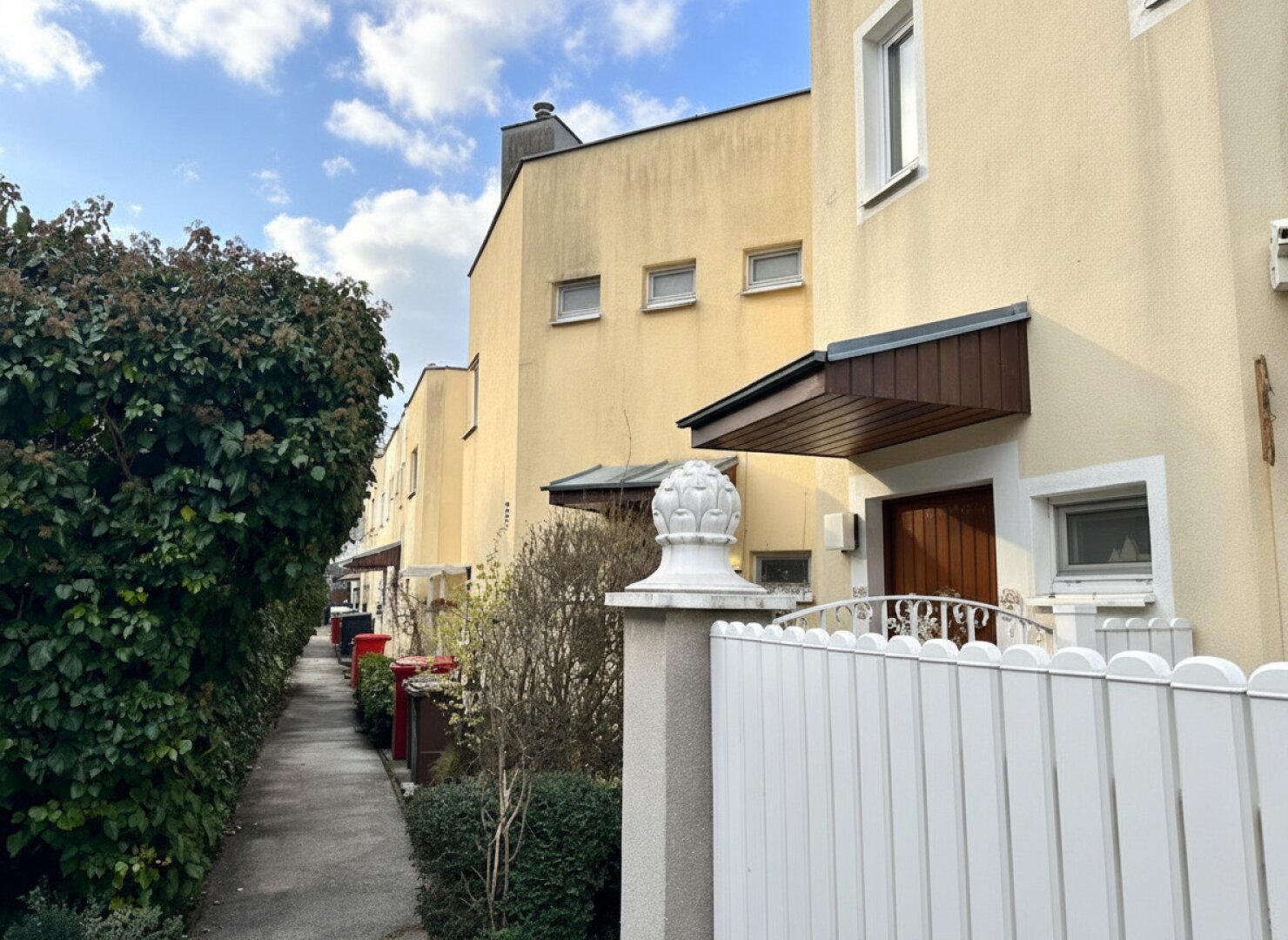 Familienfreundliches Reihenhaus mit Garten und Stellplatz an der Stadtgrenze Wiens - Leopoldsdorf bei Wien