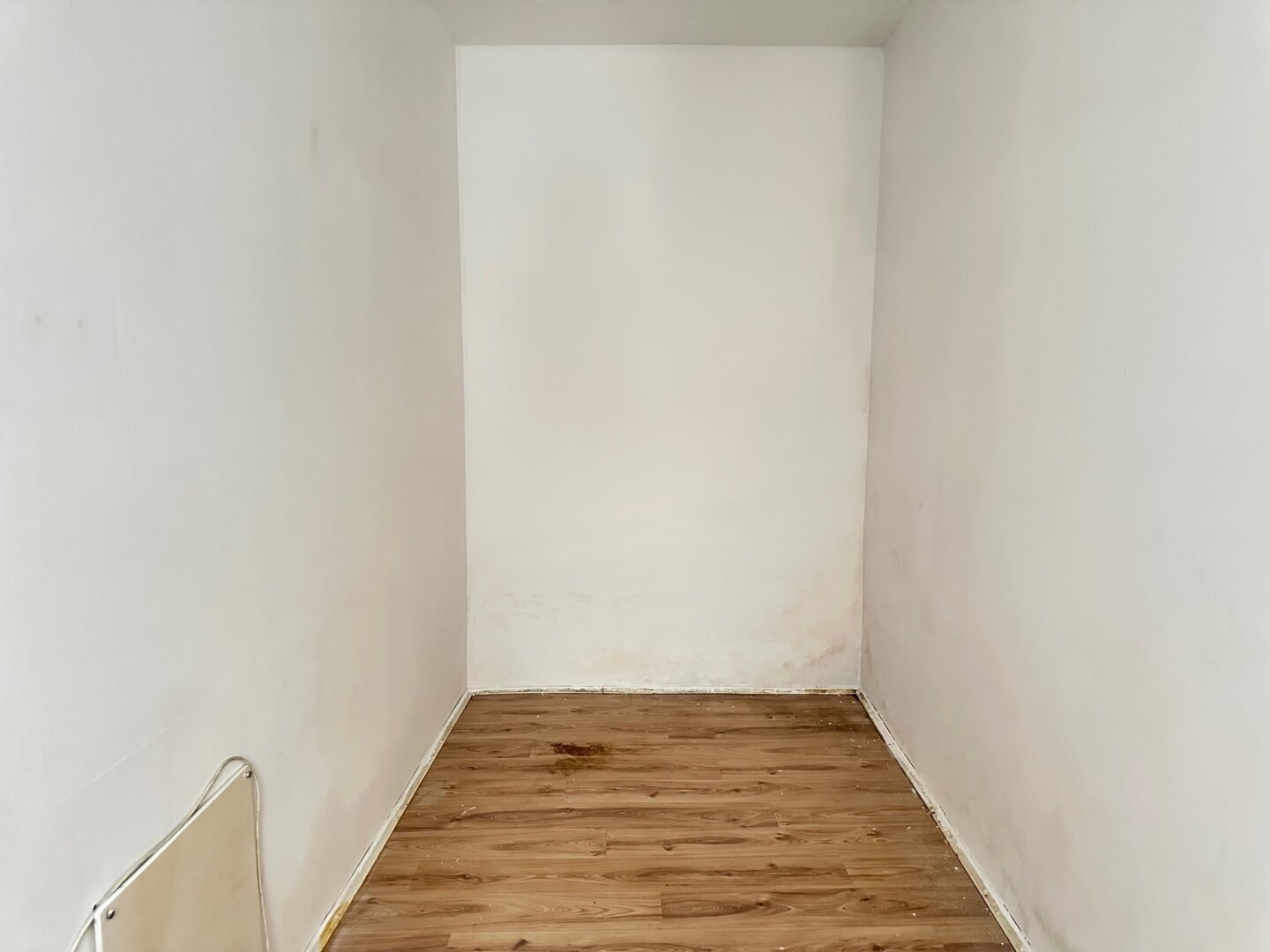 Renovierungsbedürftige helle Wohnung bei WU/MESSE/PRATER