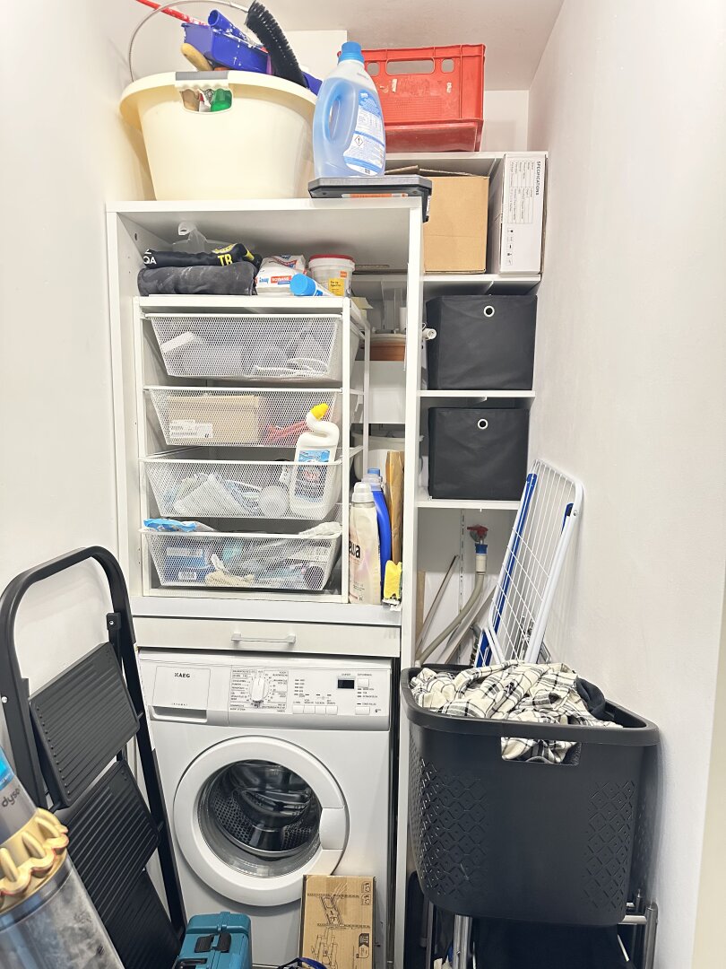 MODERNE HELLE MAISONETTE-WOHNUNG mit TIEFGARAGENSTELLPLATZ