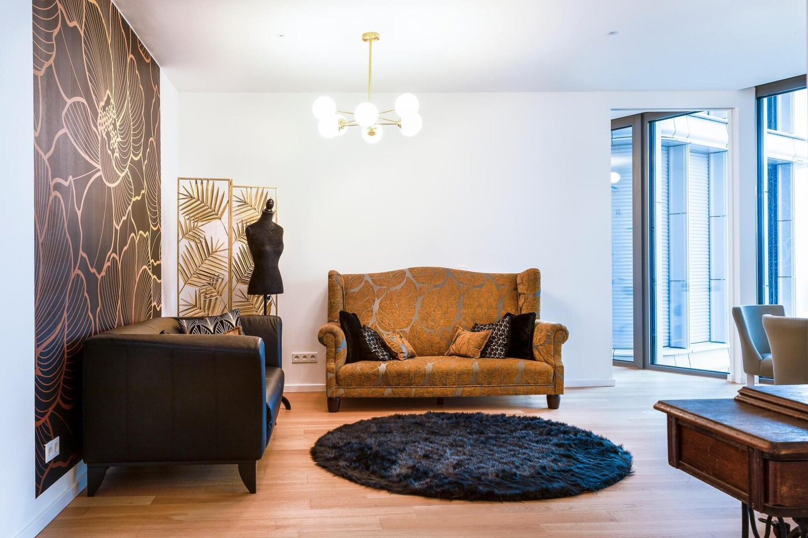 EXKLUSIVE TOP WOHNUNG mit außergewöhnlichen FERNBLICK - GARAGENSTELLPLATZ + BALKON + 12. LIFTSTOCK