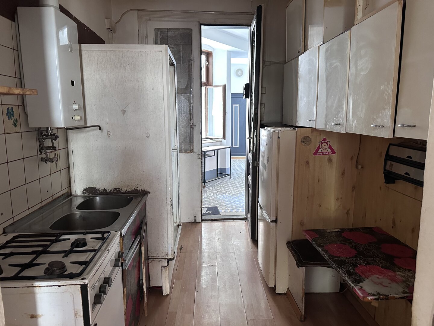 1-Zimmer in einem modernisierten ALTBAUHAUS