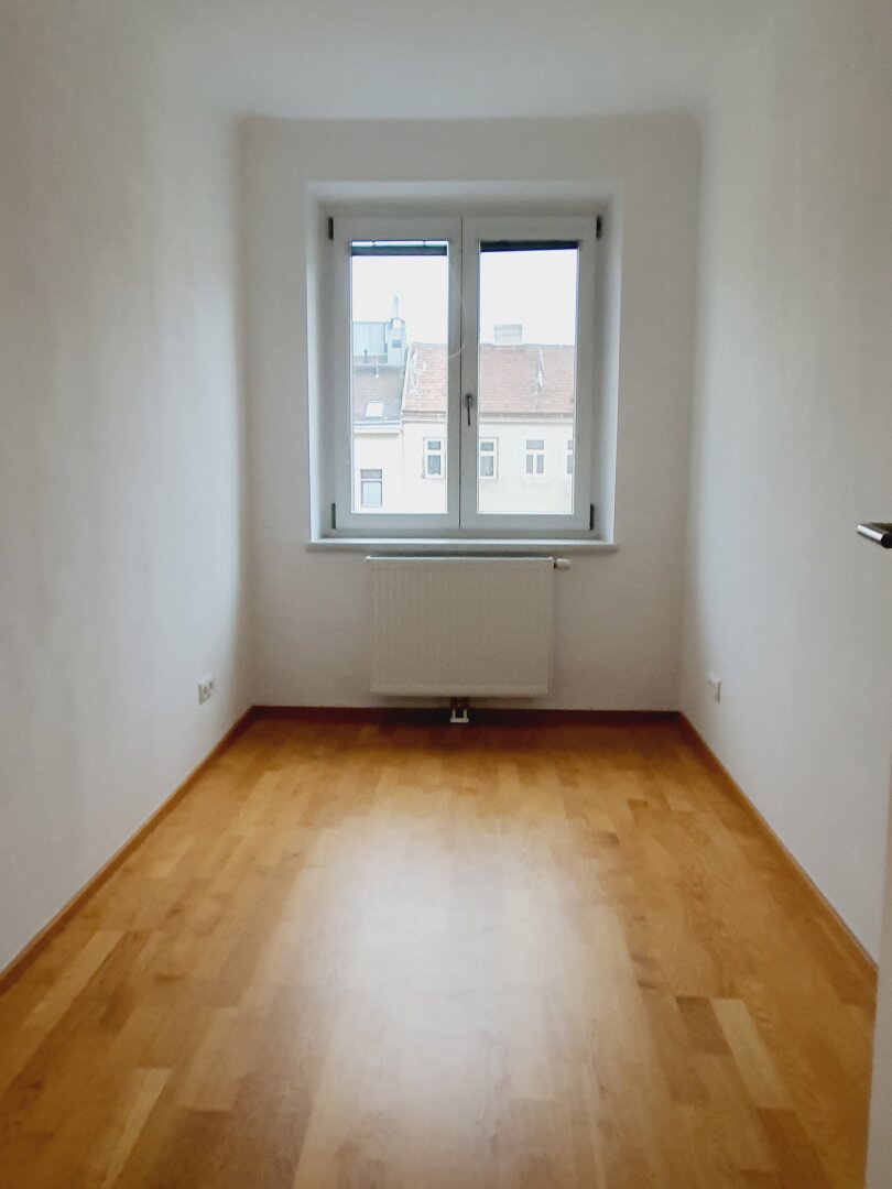 Top sanierter Neubau 3 Zimmer + 4.Liftstock + ruhige Lage
