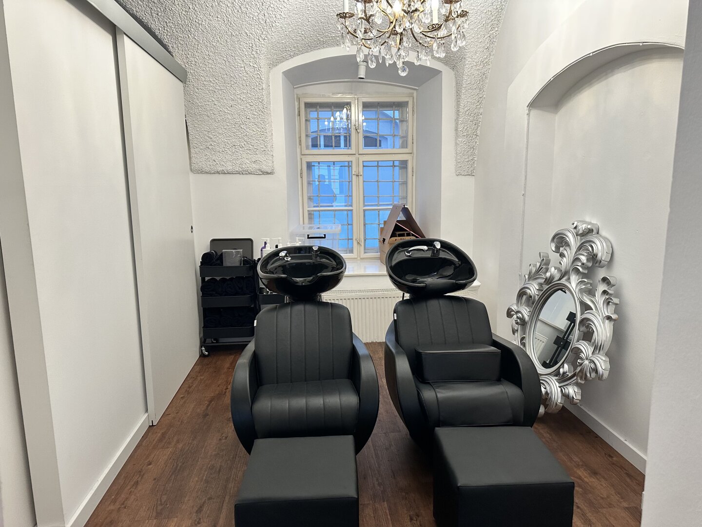 Topsaniertes Geschäftslokal - Beautysalon im Herzen Wiens – vielfältige Nutzungsmöglichkeiten auch für Kanzleien, Ärzte, etc.