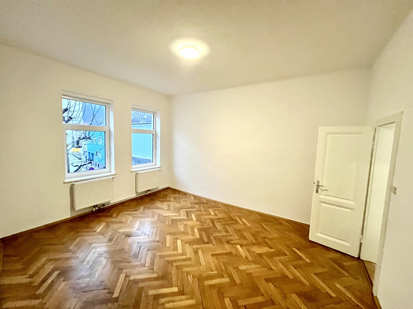 Büro mit Terrasse in zentraler Lage - ideal als Kanzlei -  zu vermieten