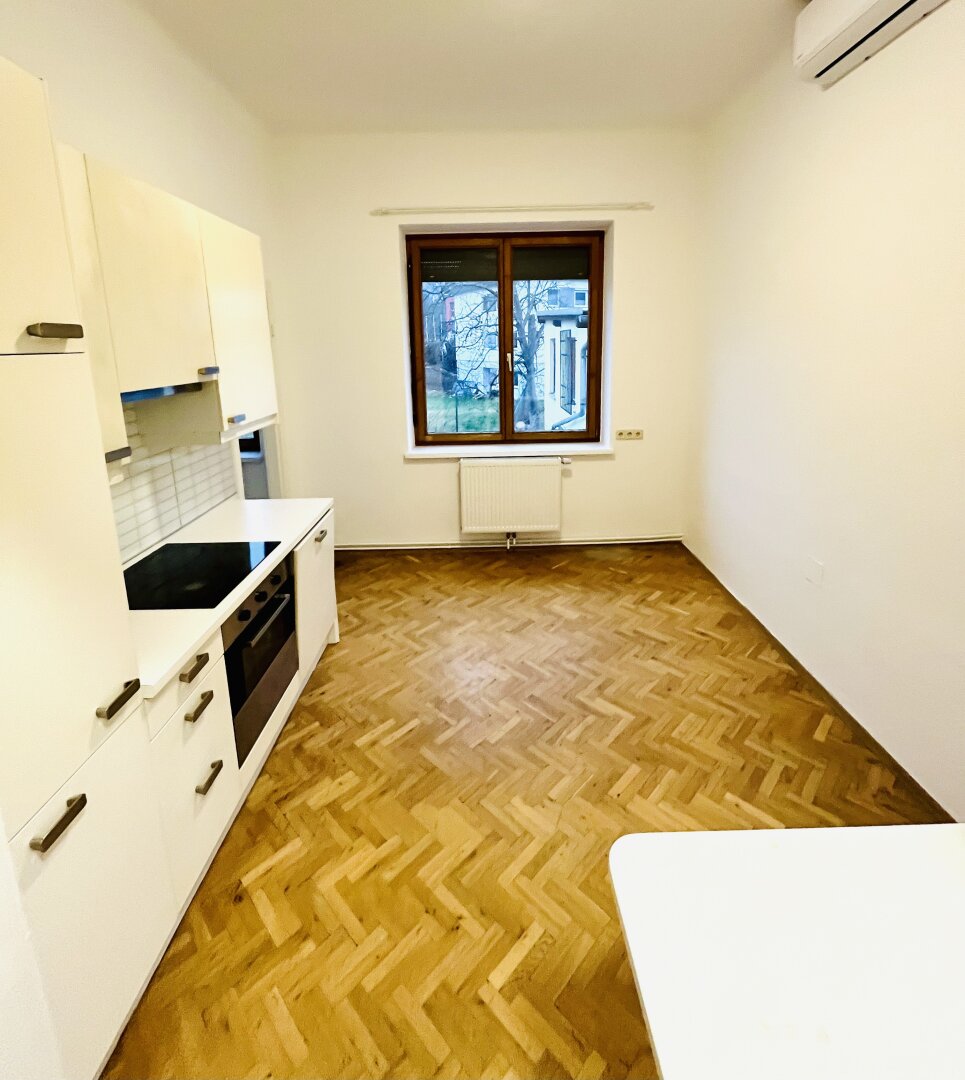 Elegante 4 - Zimmer Altbauwohnung im Zentrum von Gloggnitz