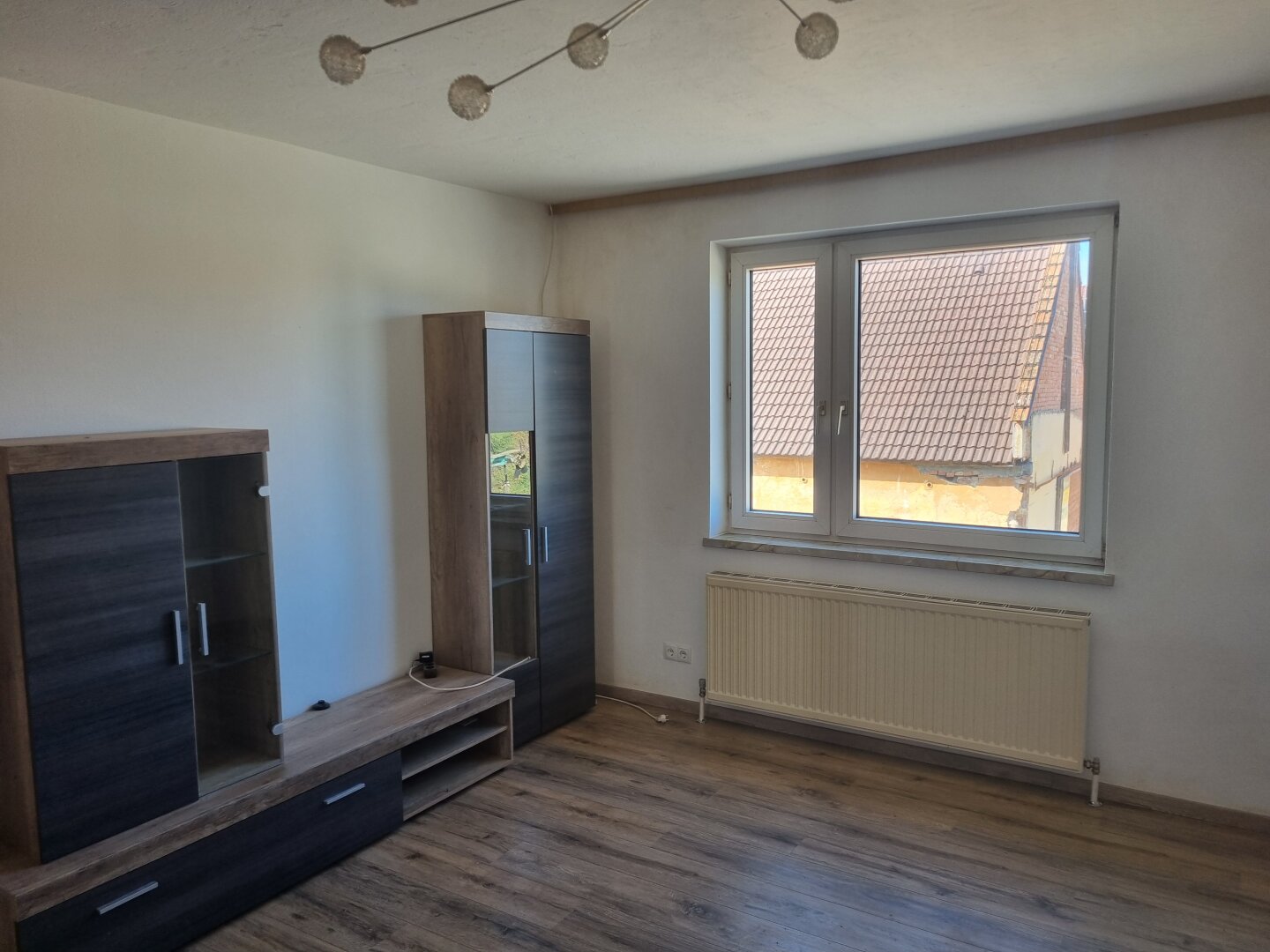 großzügiges Wohnhaus mit zwei Wohneinheiten in Stadtnähe
