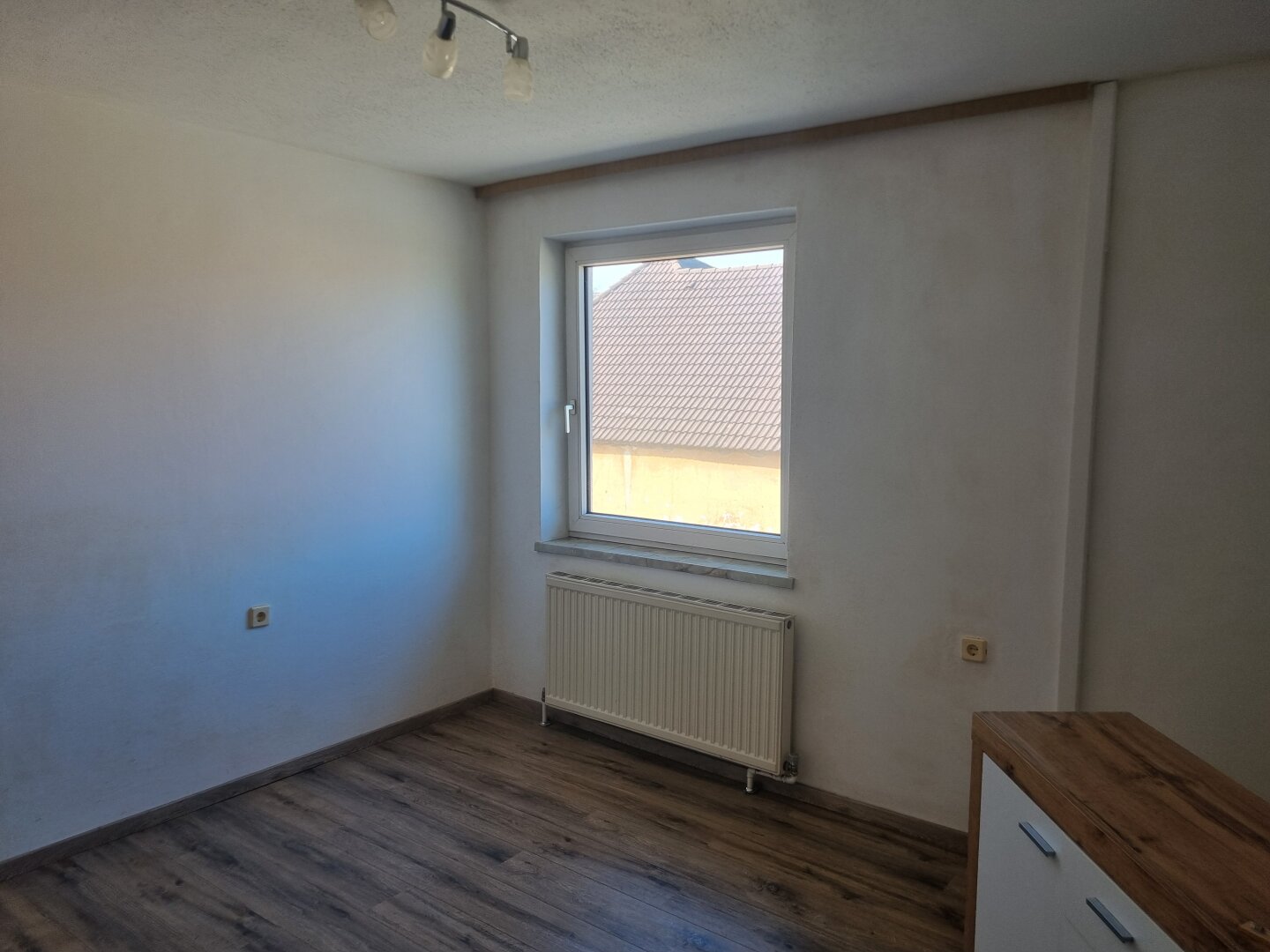 großzügiges Wohnhaus mit zwei Wohneinheiten in Stadtnähe