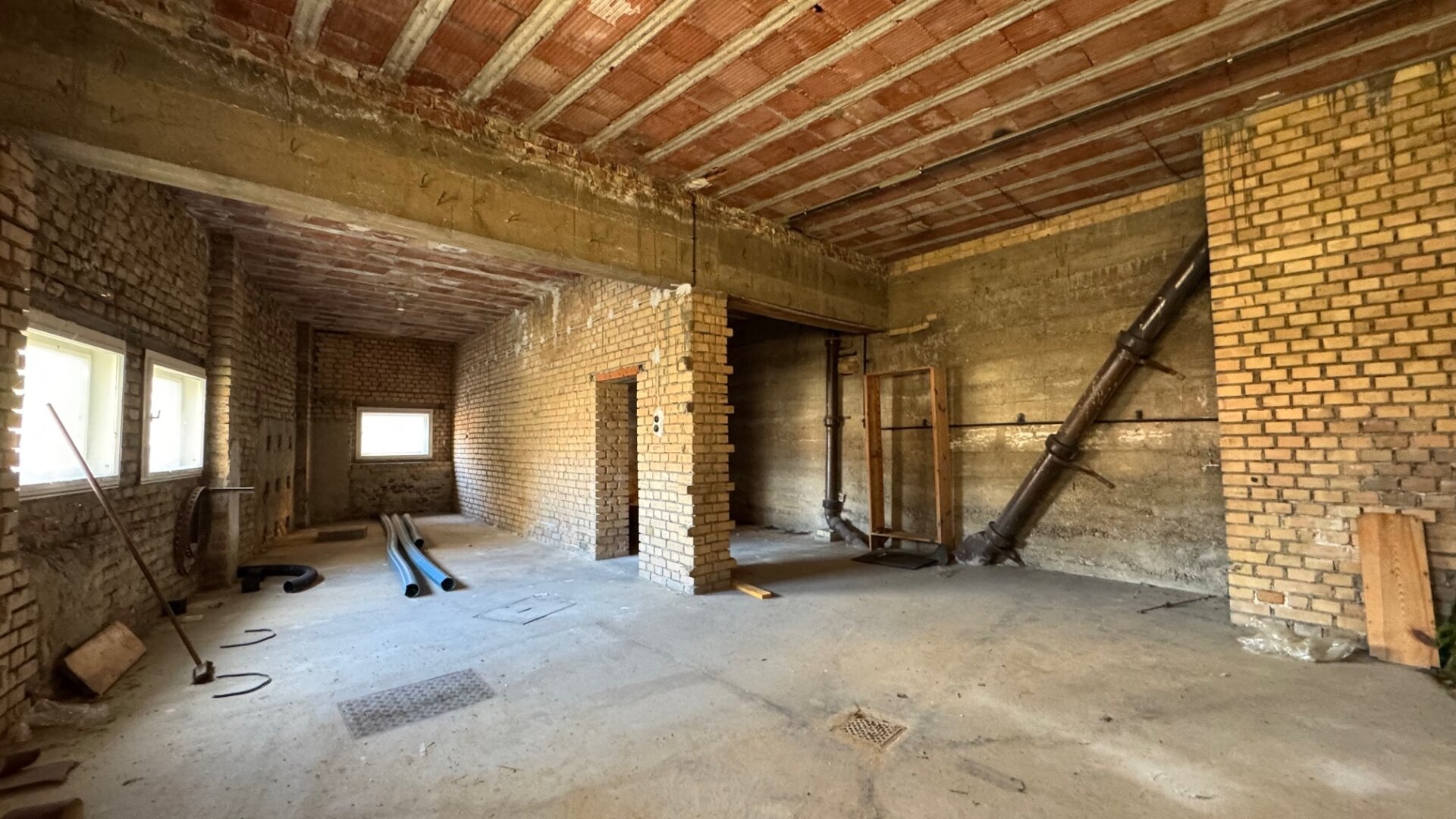 Wohnen im Zentrum: sanierungsbedürftiges Einfamilienhaus mit Entwicklungspotential (inkl. Studie)