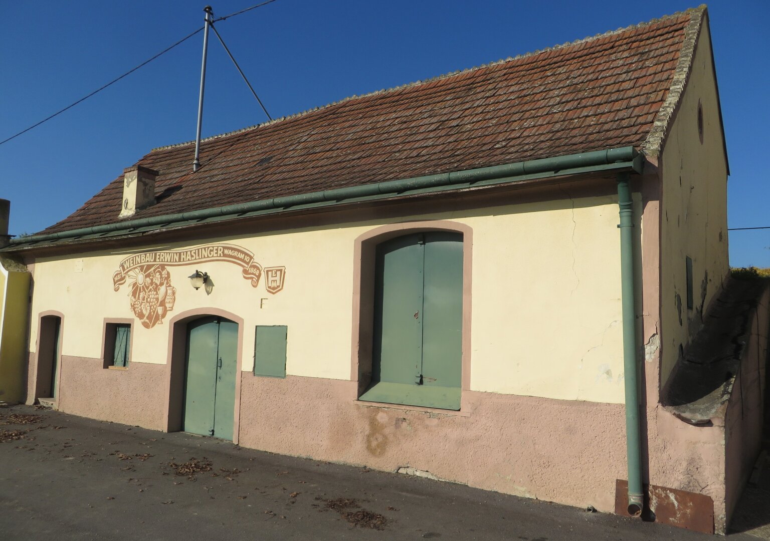 NEUER PREIS - Einmalige Gelegenheit - Weinkeller inkl. Weingarten