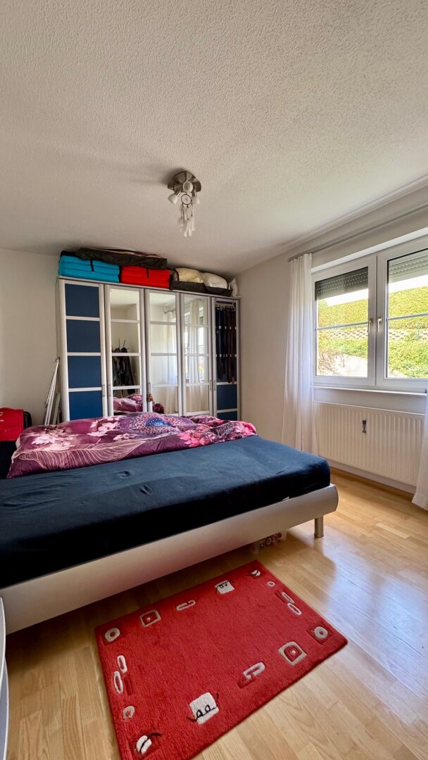 Top Lage - sehr helle und gepflegte 3 Zi. Wohnung mit Balkon in Ruhelage