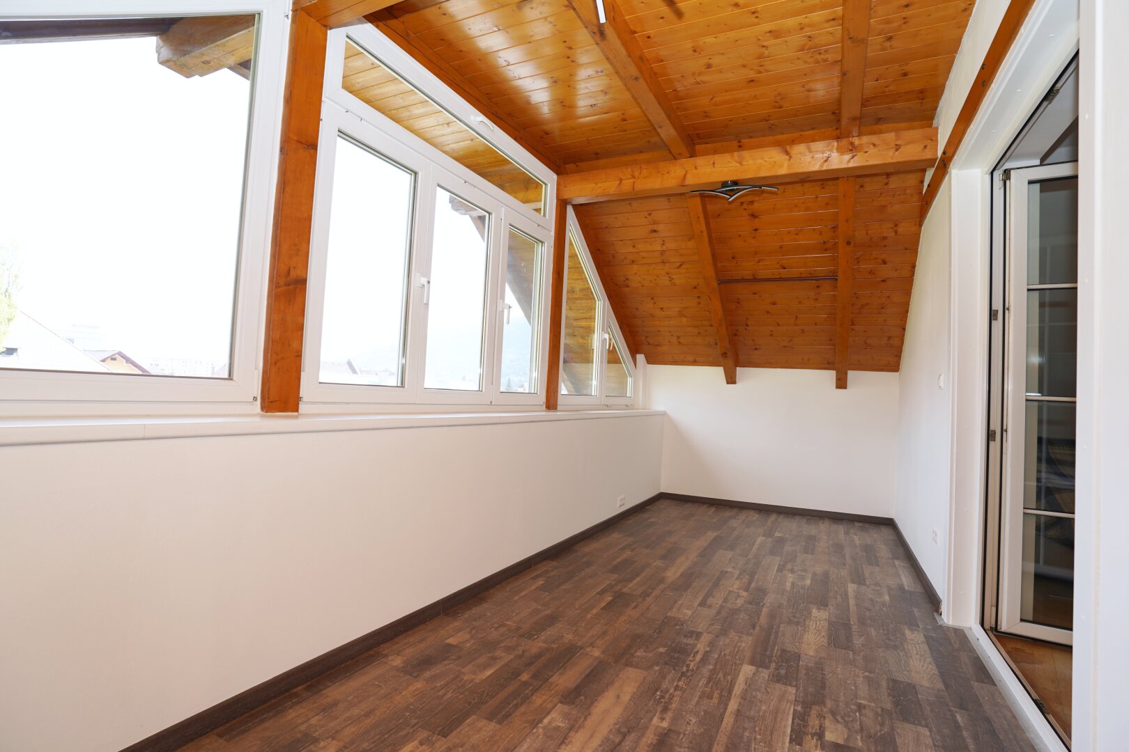 Exklusive Dachgeschoßwohnung im Herzen von Spittal - großzügiges Wohnen mit besonderem Charakter