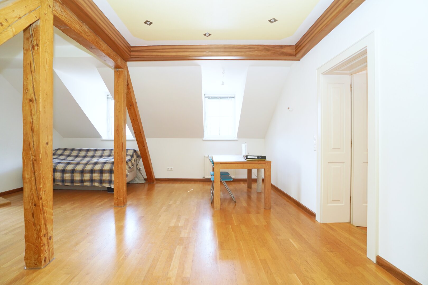 Exklusive Dachgeschoßwohnung im Herzen von Spittal - großzügiges Wohnen mit besonderem Charakter