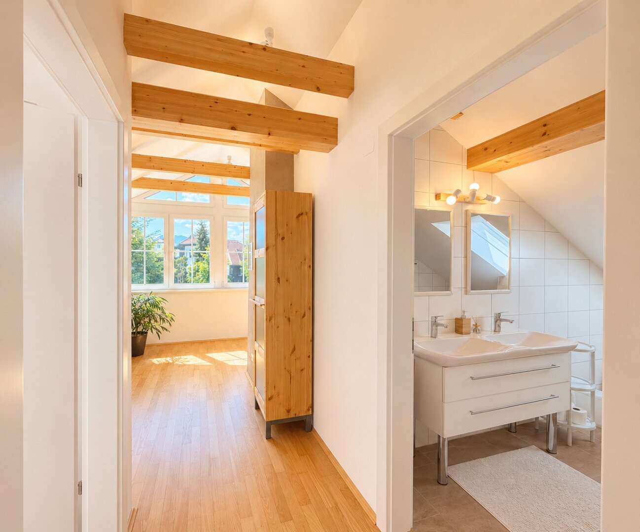 Vielseitiges Wohnhaus in sonniger Grenzregion