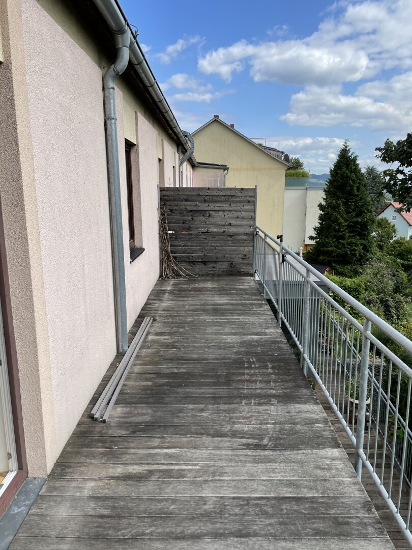 Freundliche 2-Zimmer Wohnung mit großem Balkon und Ausblick ins Grüne - Gründberghof Top 17