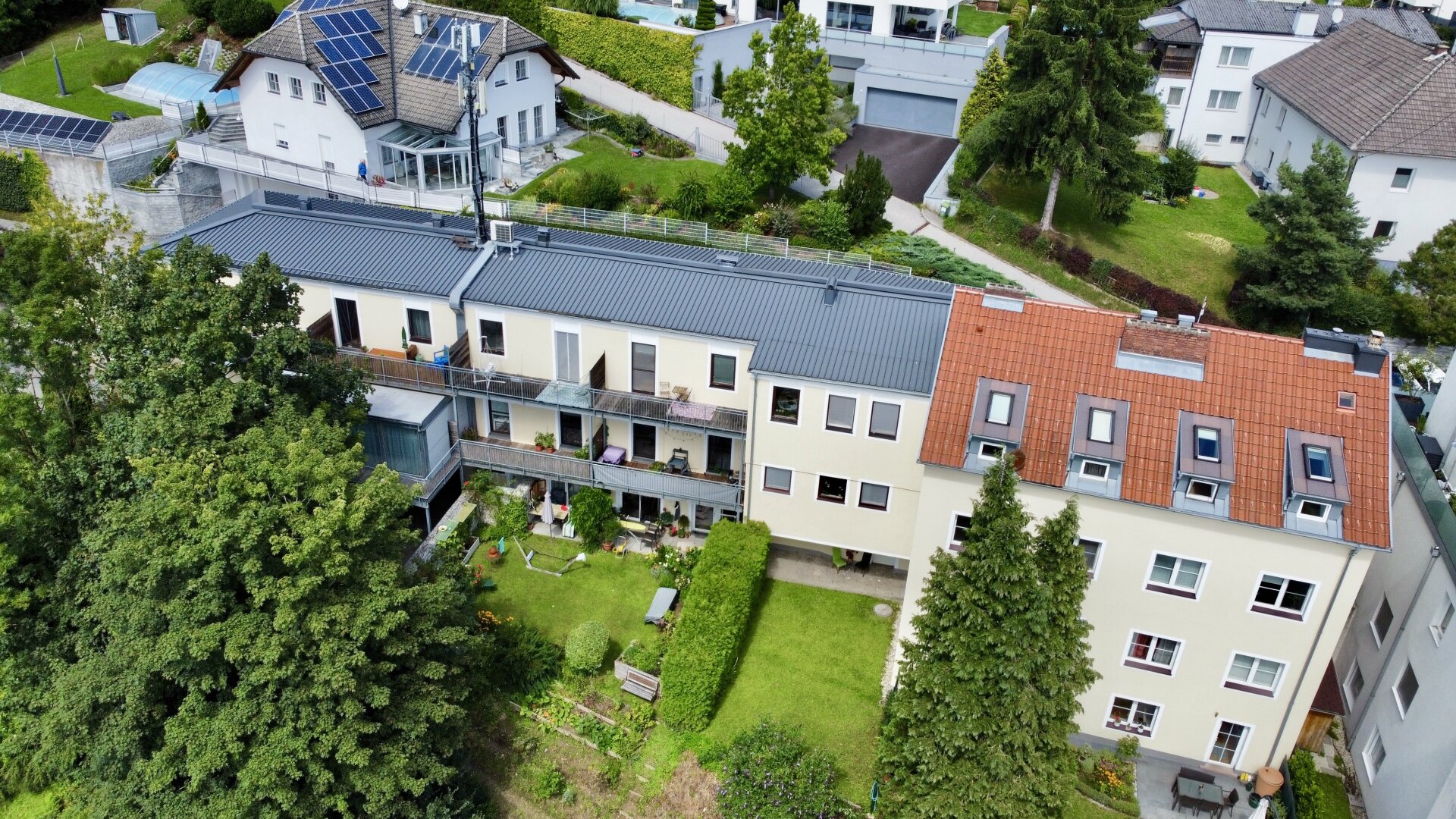 Freundliche 2-Zimmer Wohnung mit großem Balkon und Ausblick ins Grüne - Gründberghof Top 17