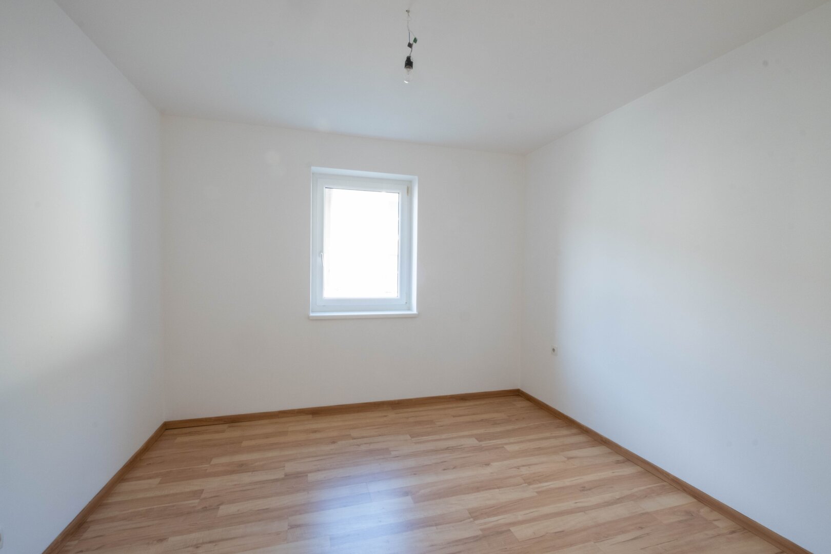 Sonnige Eigentumswohnung in Top-Lage mit wunderbaren Balkon – Sonnensiedlung TOP 14