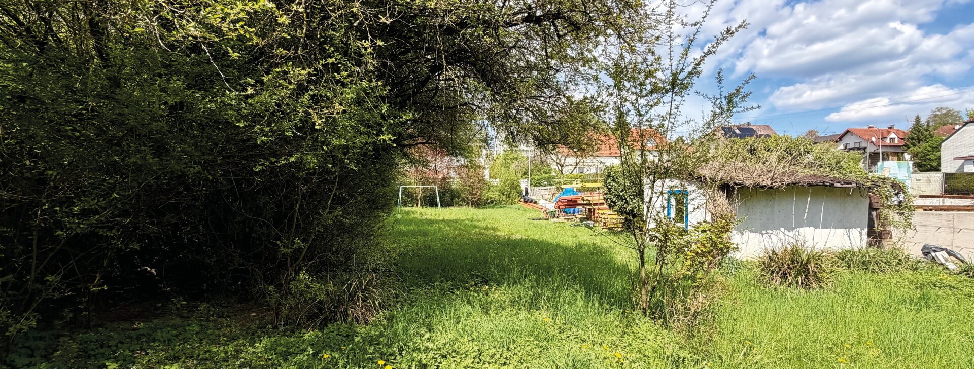 Sonniges 751m² Baugrundstück in ruhiger Siedlungslage von Leonding