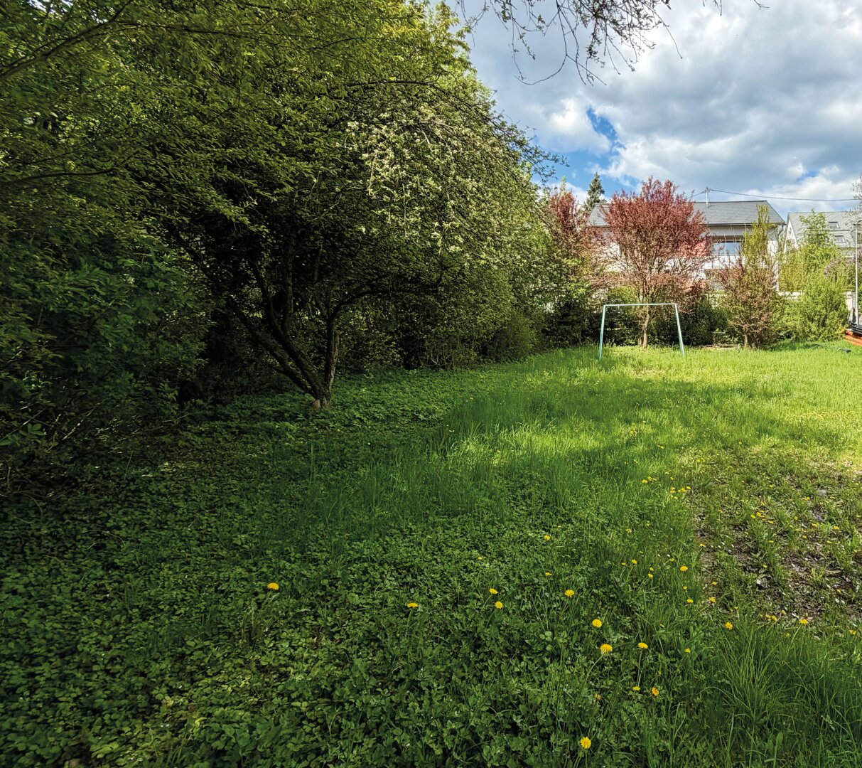 Sonniges 751m² Baugrundstück in ruhiger Siedlungslage von Leonding