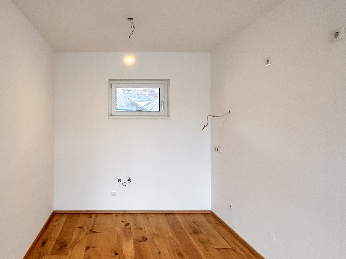Moderne 2-Zimmer-Wohnung mit großzügiger Loggia & TG-Stellplatz