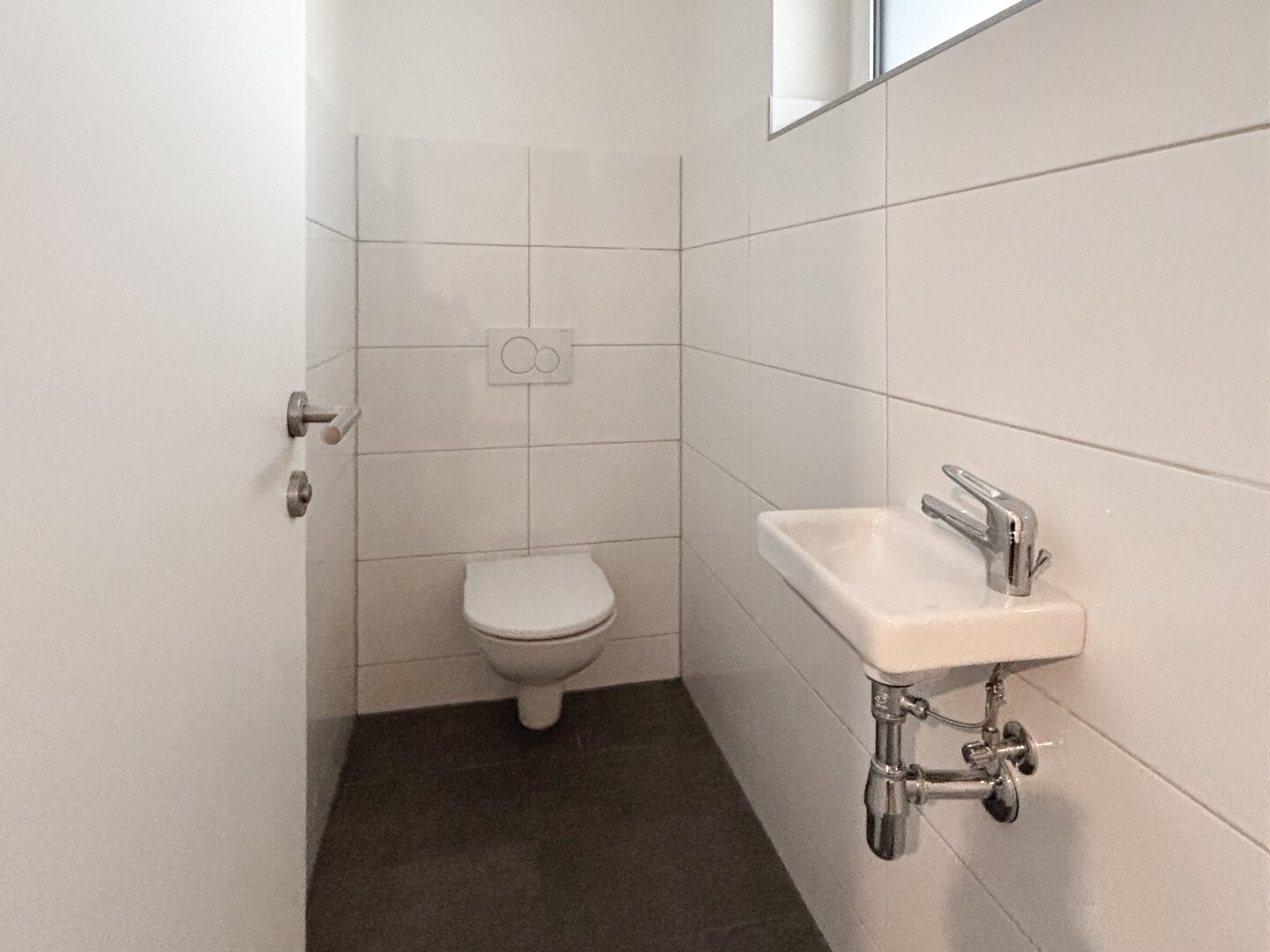 Moderne 2-Zimmer-Wohnung mit großzügiger Loggia & TG-Stellplatz