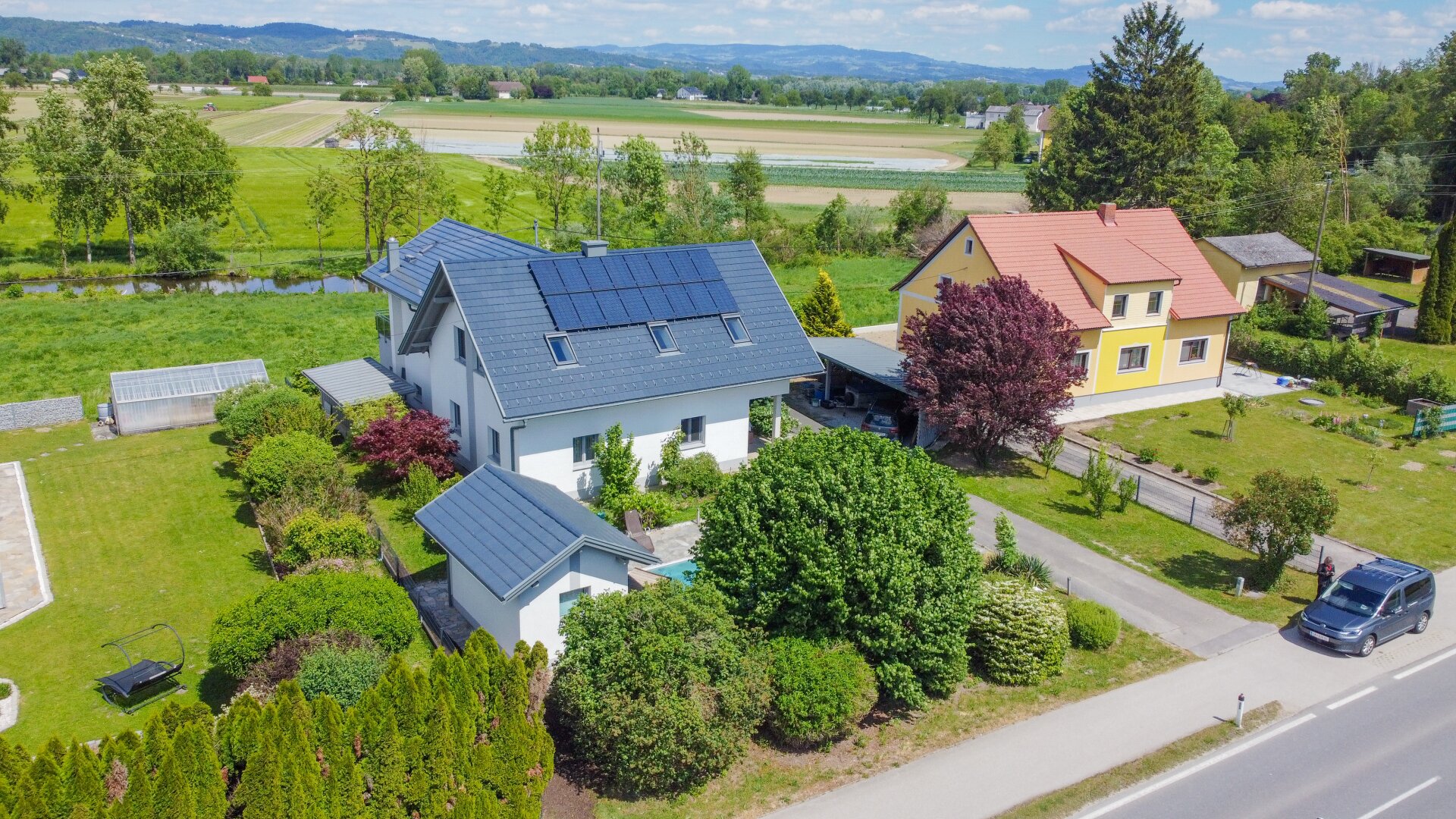Wohnqualität, die man spürt - hochwertig modernisiert mit vielen Extras