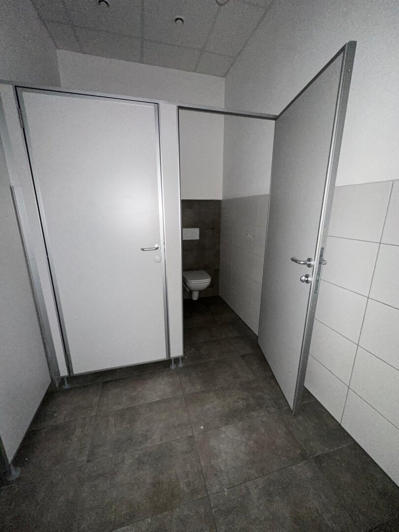 "Optimale Gewerbefläche in Voitsberg: Attraktive barrierefreie Immobilie mit Parkplätzen sucht neuen Mieter!"