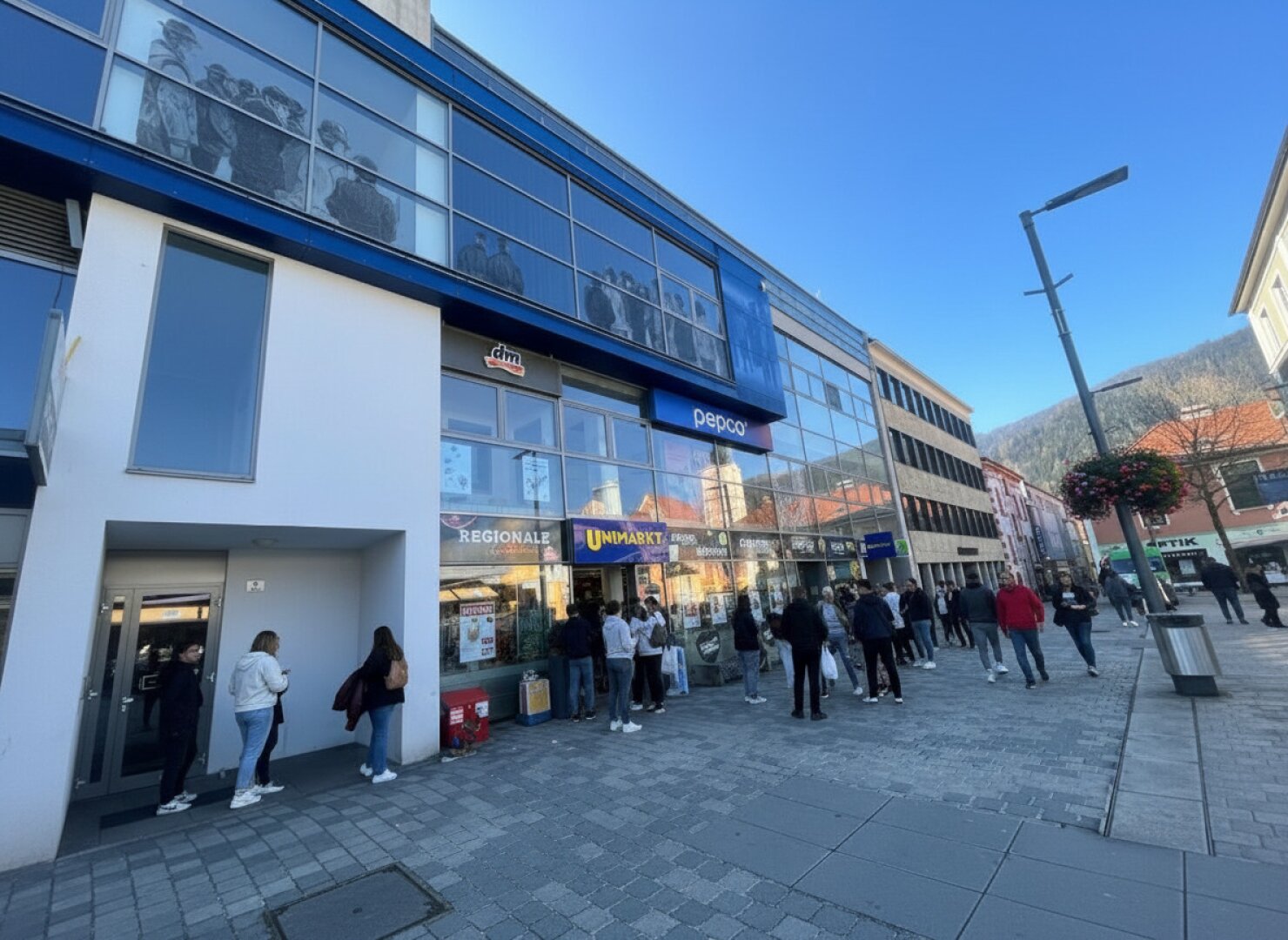 Entdecken Sie die perfekte Gewerbefläche in der Rathauspassage Mürzzuschlag – Flexibel zu mieten, ideal für Ihren Geschäftserfolg!