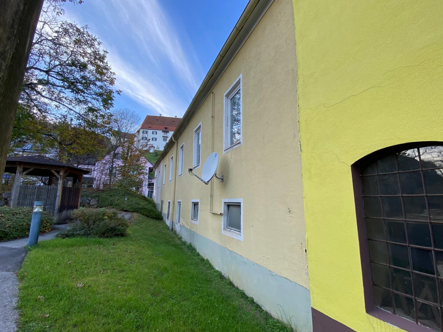 Attraktives Investitionsobjekt: Vielseitiges Zinshaus mit Potenzial in der Kärntnerstraße – Ihr zukünftiger Firmenstandort zum Kauf