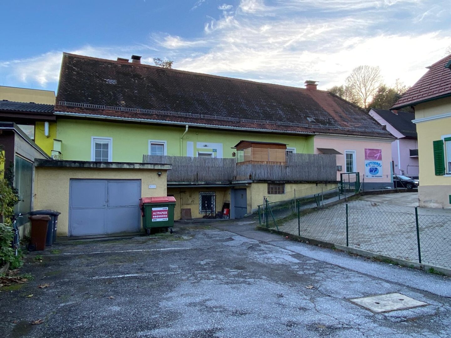 Attraktives Investitionsobjekt: Vielseitiges Zinshaus mit Potenzial in der Kärntnerstraße – Ihr zukünftiger Firmenstandort zum Kauf