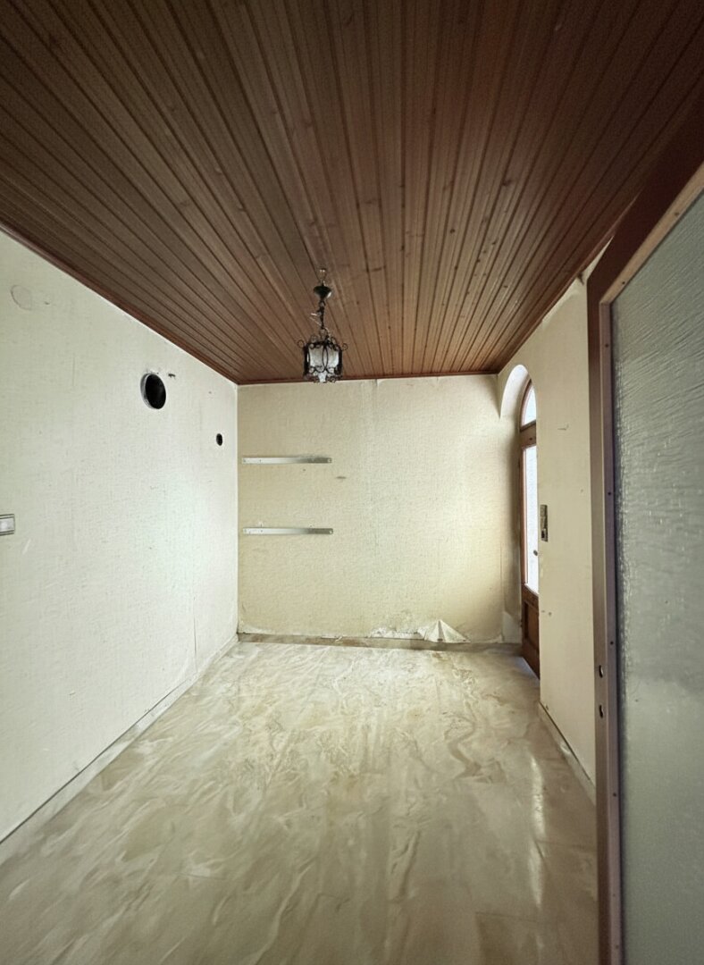Verborgener Schatz in Graz: Sanierungsbedürftiges Juwel mit Traumaussicht in Graz-Andritz zu verkaufen!