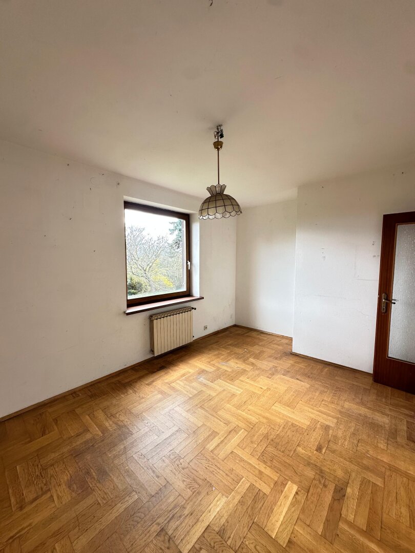 Verborgener Schatz in Graz: Sanierungsbedürftiges Juwel mit Traumaussicht in Graz-Andritz zu verkaufen!