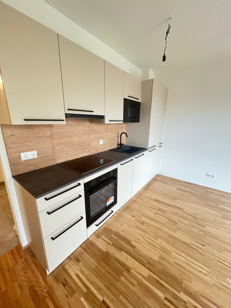 ERSTBEZUG : Überaus elysische Eineinhalbzimmerwohnung mit Tiefgaragrenplatz und Balkon im Bezirk St. Peter, zur Miete!