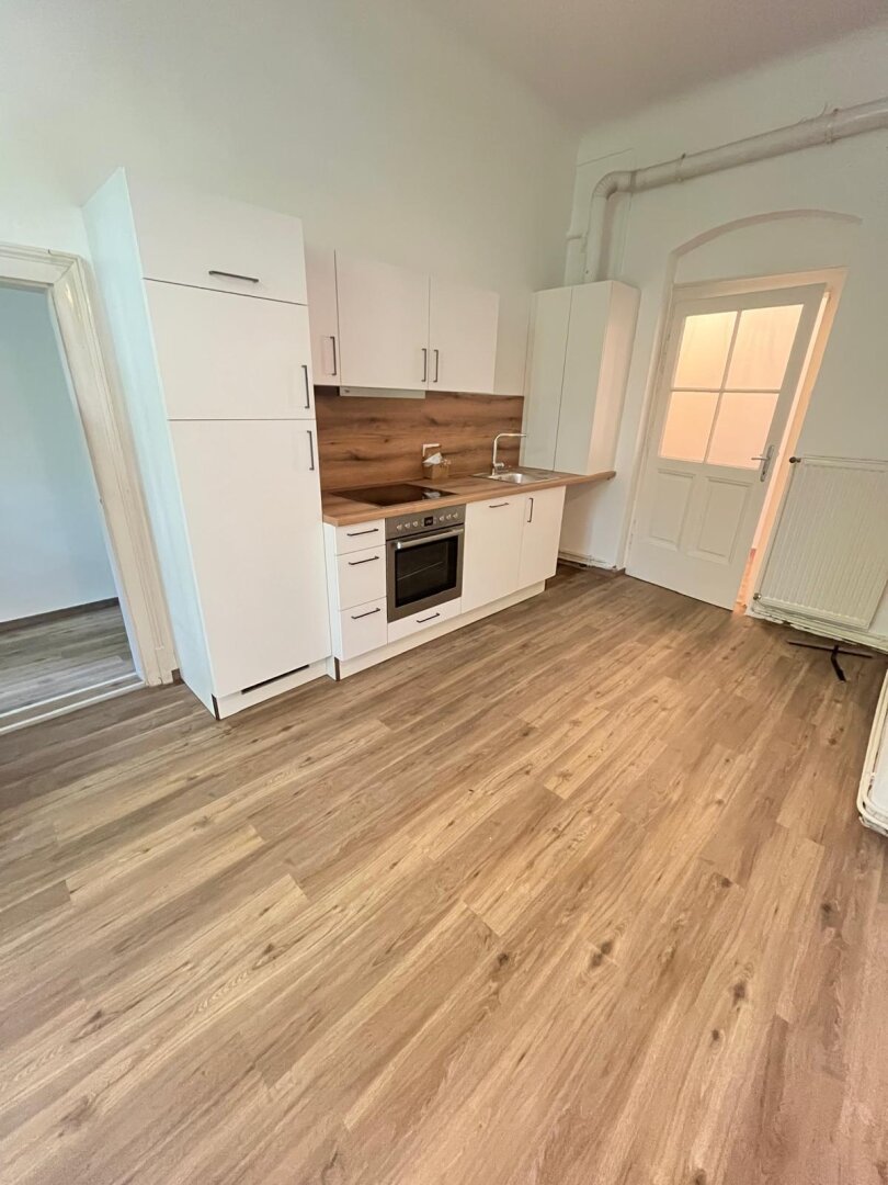 **NEU SANIERT** Auffallend stilvolle Zweieinhalbzimmerwohnung im Zentrum von Graz nähe TU Graz, in St. Leonhard, zu vermieten!!