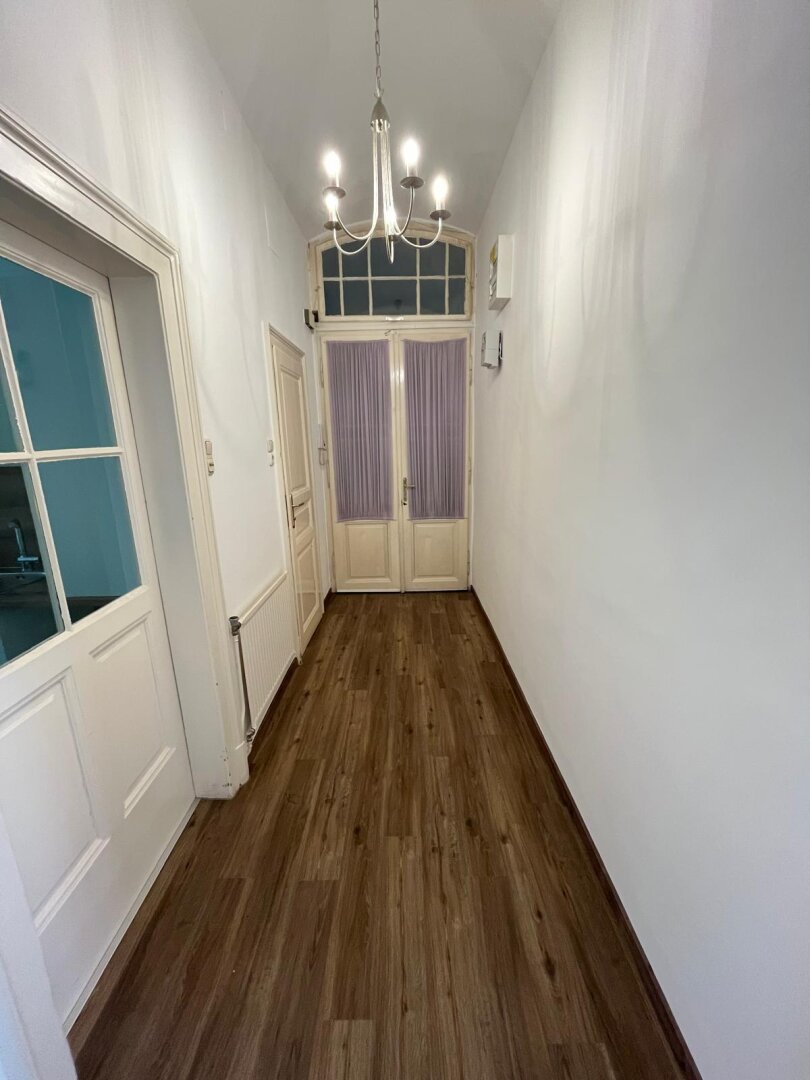 **NEU SANIERT** Auffallend stilvolle Zweieinhalbzimmerwohnung im Zentrum von Graz nähe TU Graz, in St. Leonhard, zu vermieten!!
