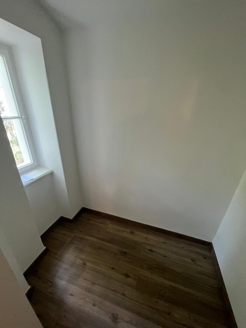 **NEU SANIERT** Auffallend stilvolle Zweieinhalbzimmerwohnung im Zentrum von Graz nähe TU Graz, in St. Leonhard, zu vermieten!!