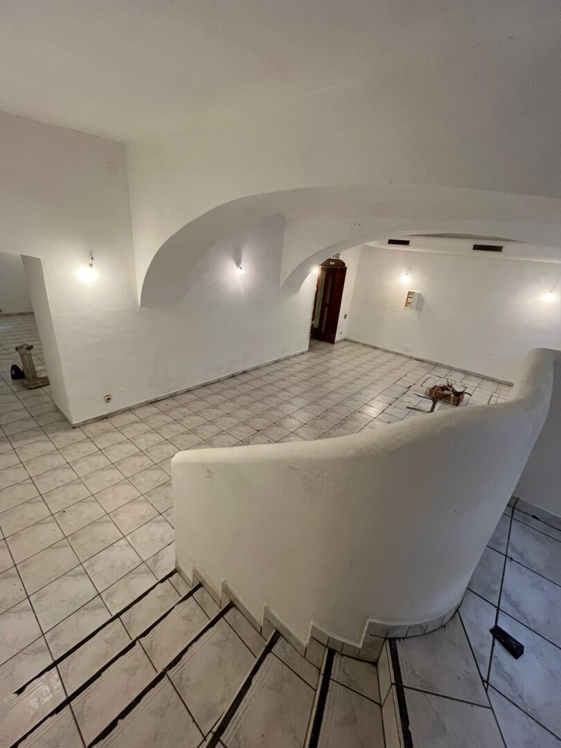 Büro, Praxis, Atelier, Seminarraum oder Vereinshaus & Bürofläche – Der perfekte Ort für Teams und Projekte zur Miete in der Gartengasse!