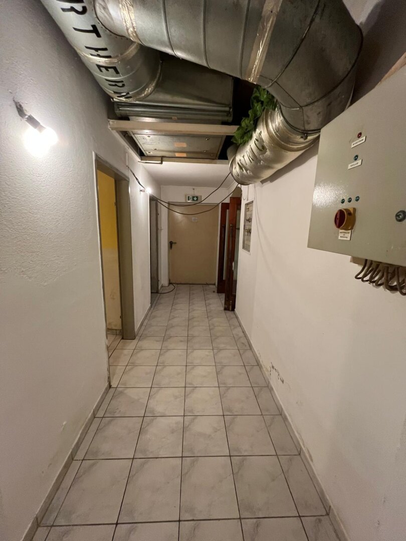 Büro, Praxis, Atelier, Seminarraum oder Vereinshaus & Bürofläche – Der perfekte Ort für Teams und Projekte zur Miete in der Gartengasse!