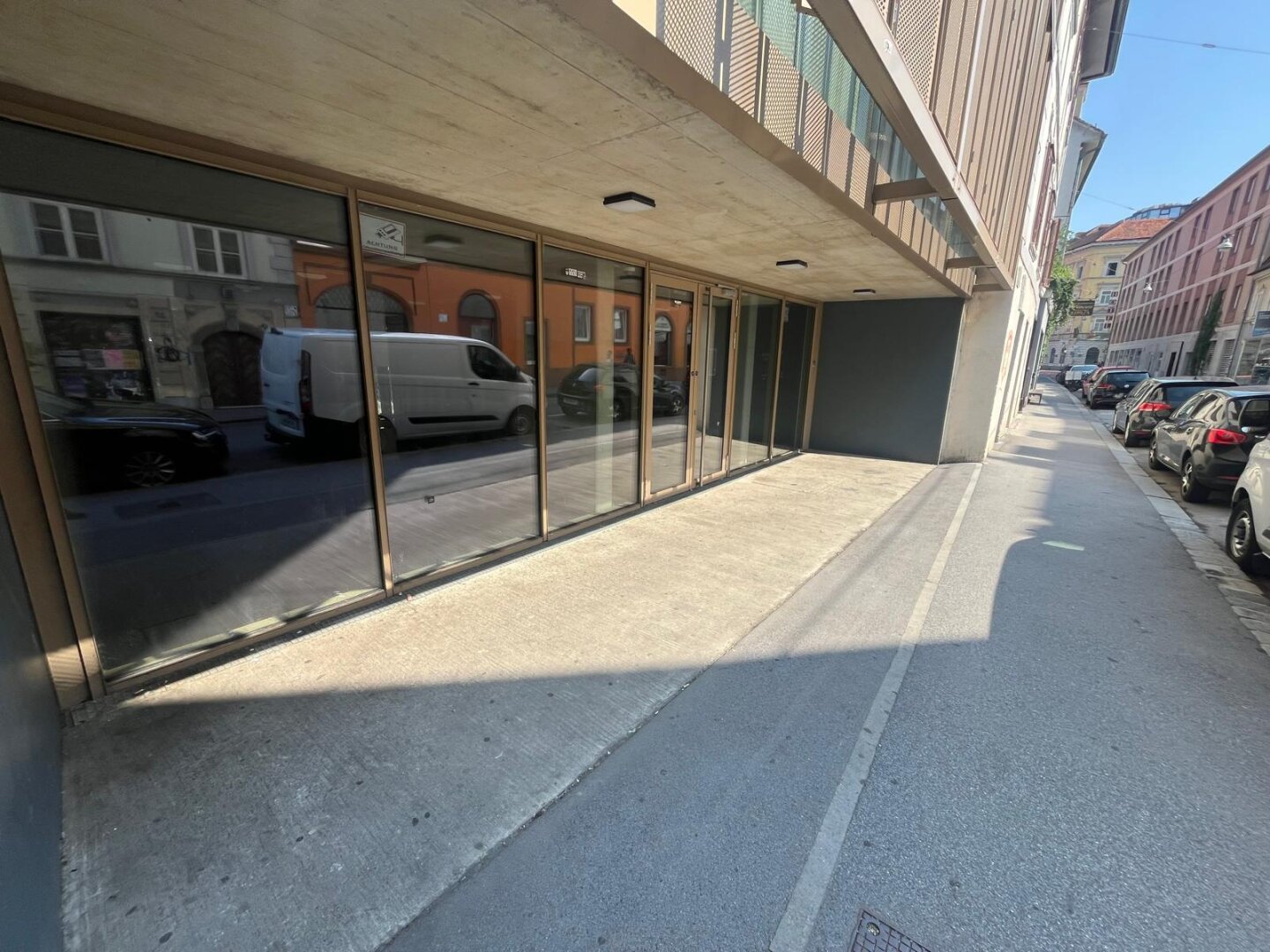Entdecken Sie Ihr nächstes Business-Abenteuer: Innovative Gewerbefläche im Herzen der Stadt Graz zur Miete!