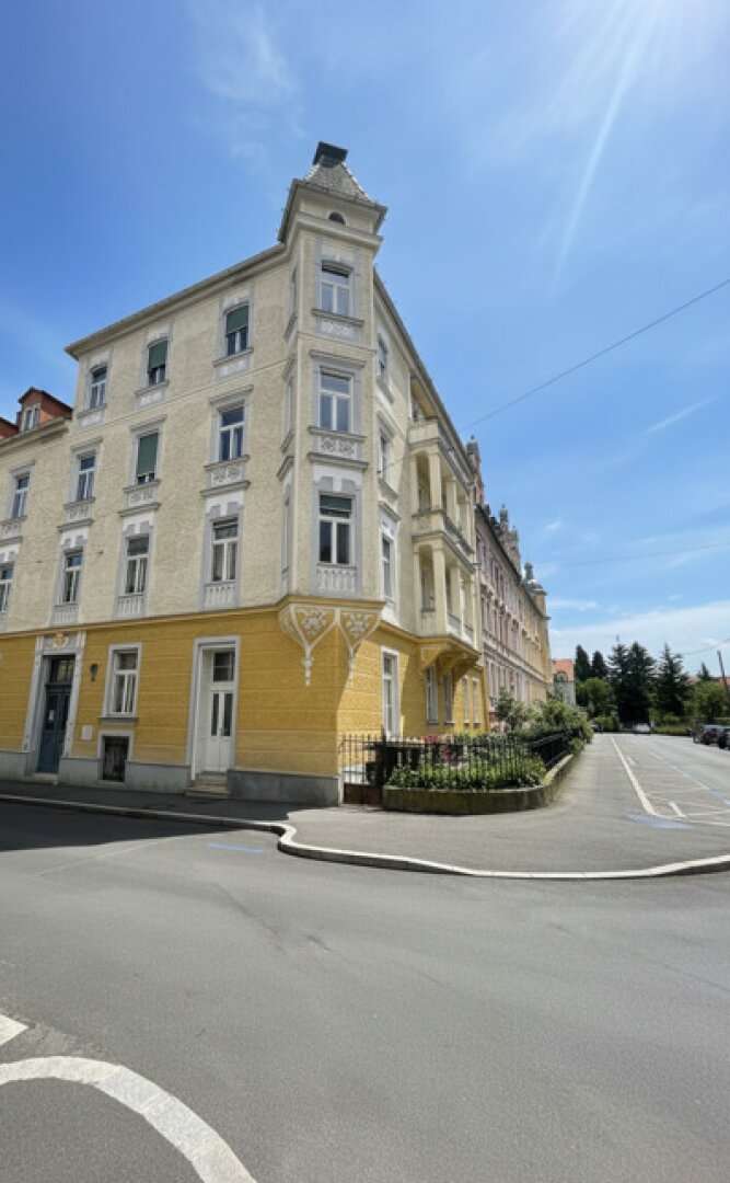 Charmante Zweieinhalbzimmer-Wohnung in St. Leonhard: Ihr neues Zuhause mit Balkon zur Miete!