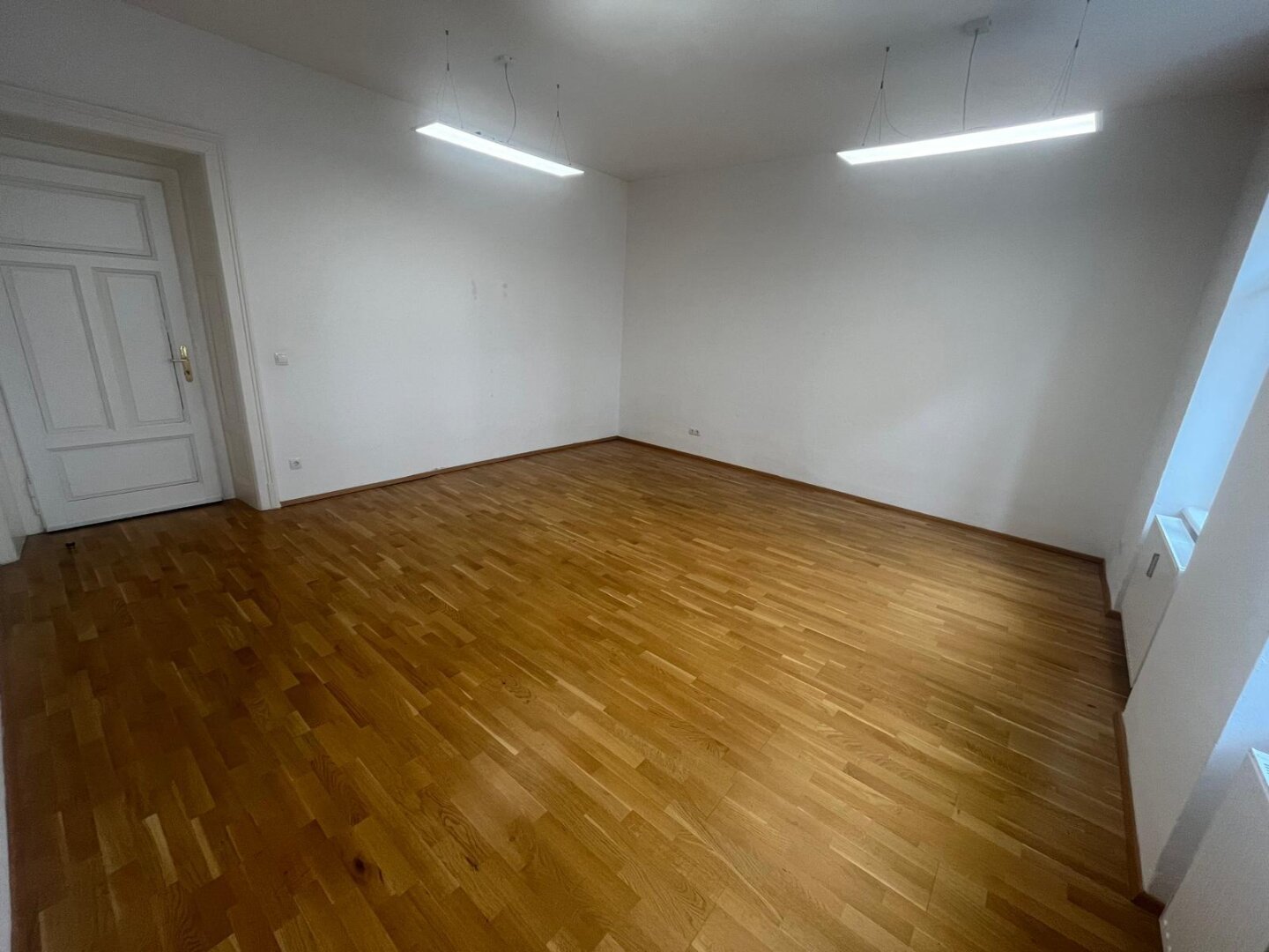 Charmante Zweieinhalbzimmer-Wohnung in St. Leonhard: Ihr neues Zuhause mit Balkon zur Miete!