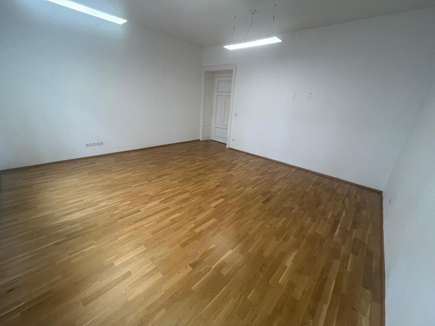 Charmante Zweieinhalbzimmer-Wohnung in St. Leonhard: Ihr neues Zuhause mit Balkon zur Miete!