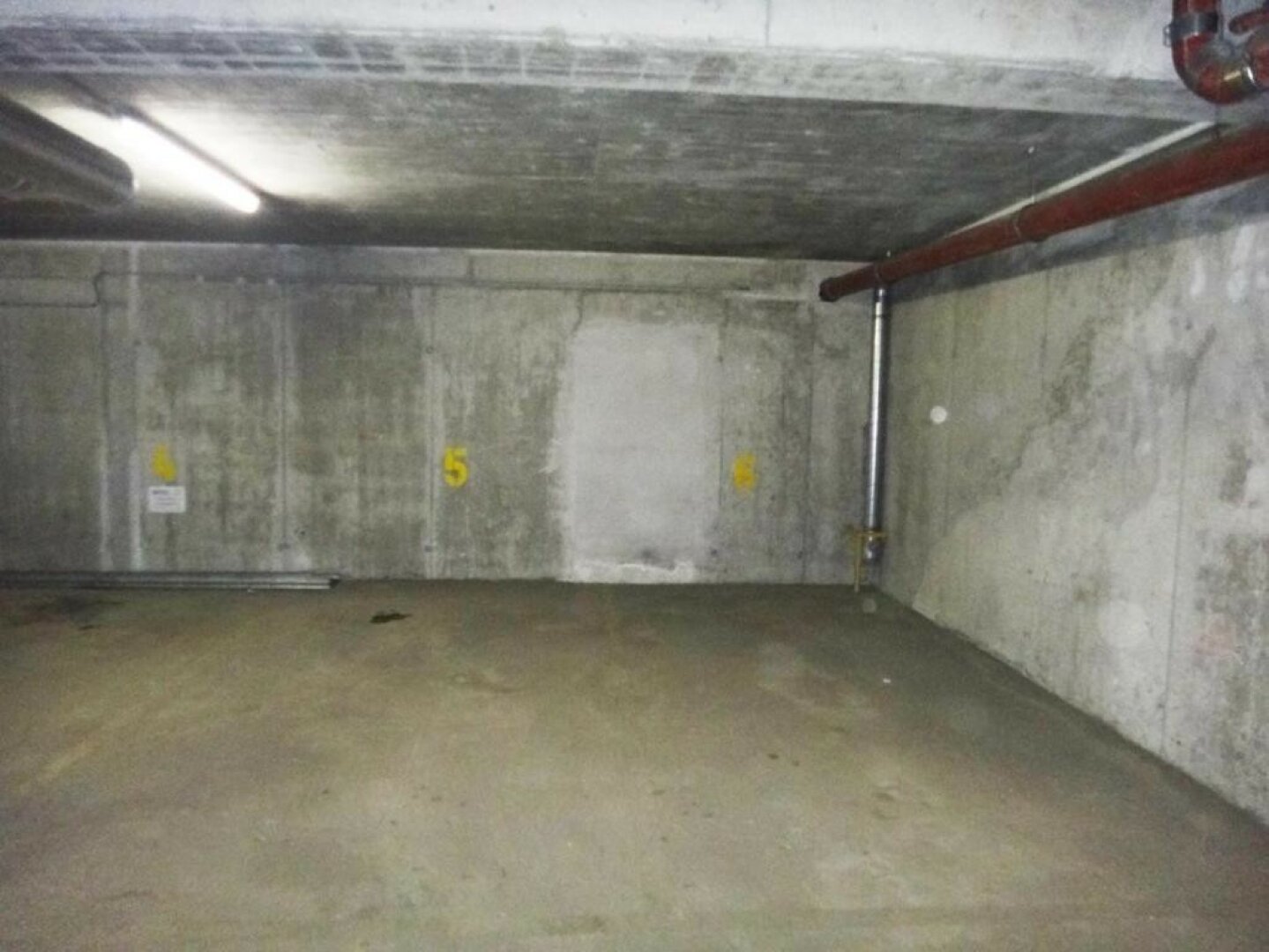 Tiefgaragenplatz