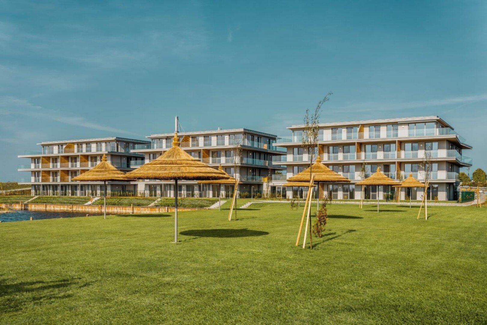 Provisionsfreie 2 Zimmer Dachgeschoßwohnung mit Pool- und Seezugang im Seepark Oggau!