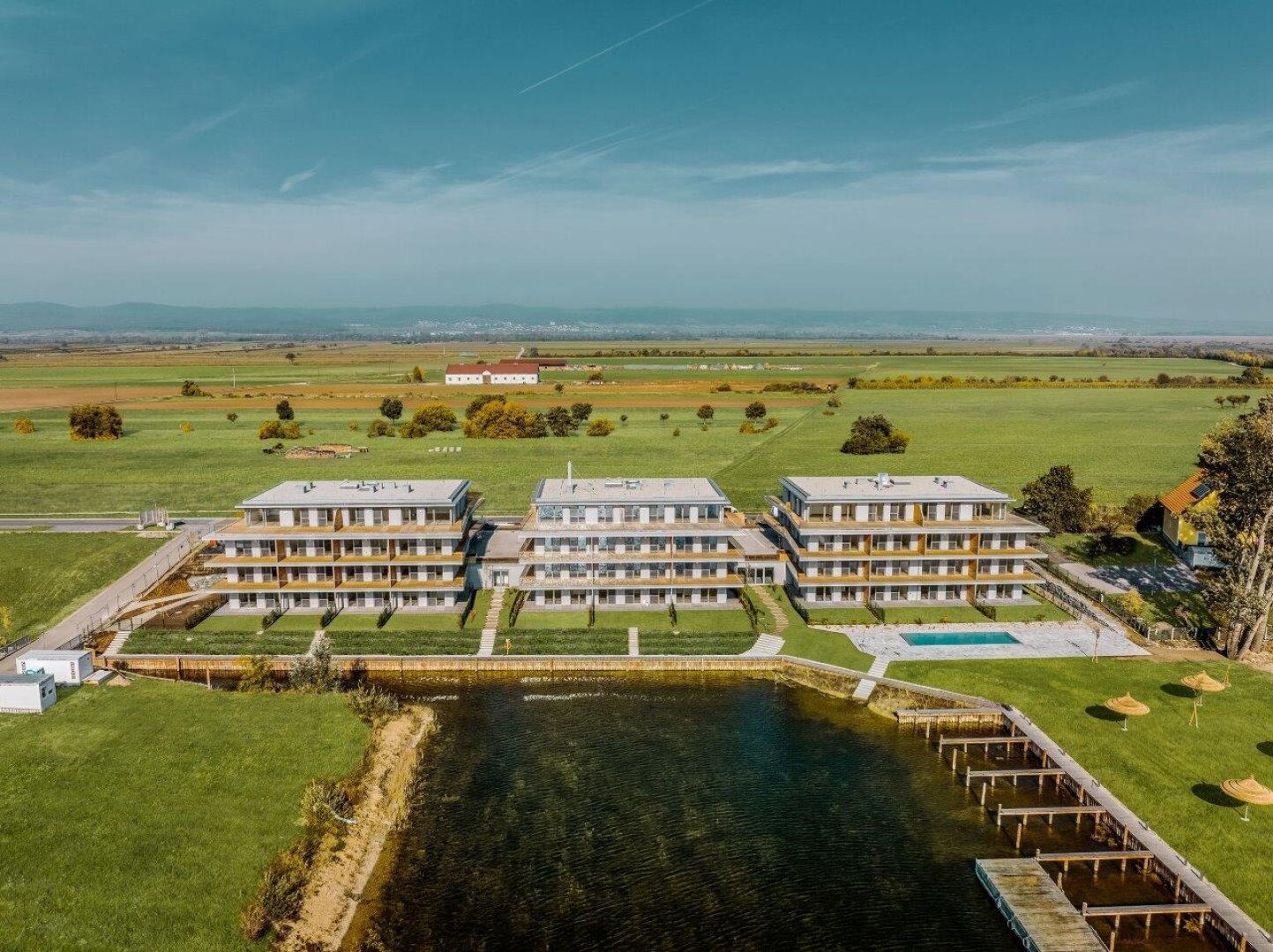 Provisionsfreie 2 Zimmer Dachgeschoßwohnung mit Pool- und Seezugang im Seepark Oggau!