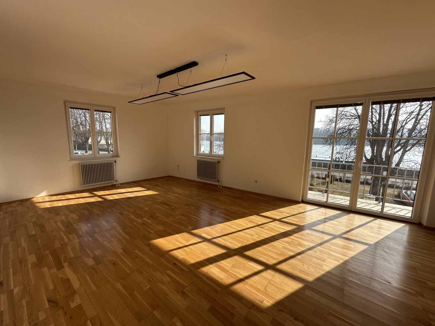 5-Zimmer-Büro in Krems-Stein mit Donaublick