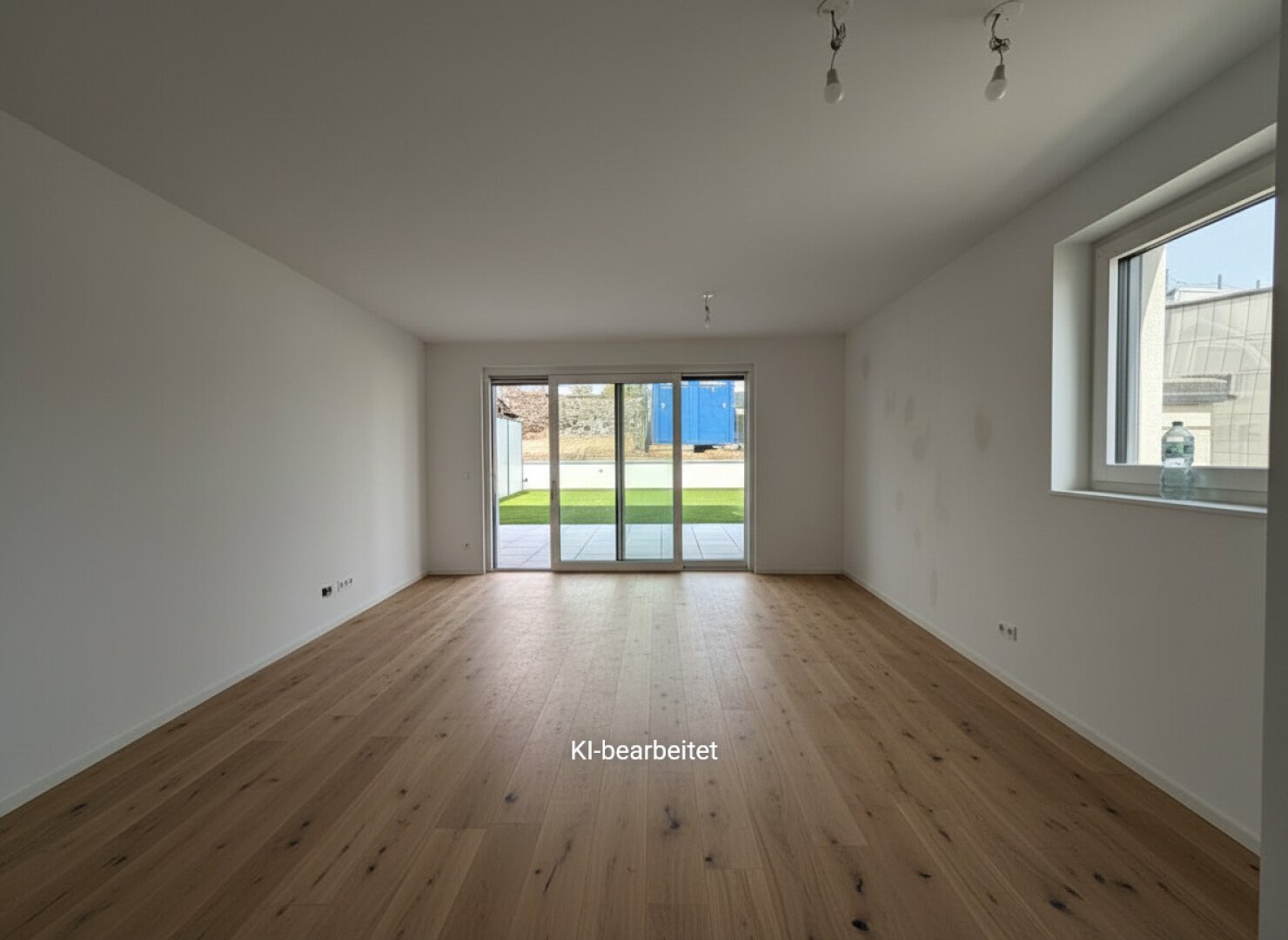 Wohnküche mit Ausgang in den Garten